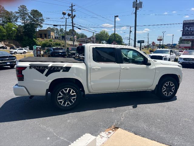 2024 Nissan Frontier Crew Cab SL 4x2
