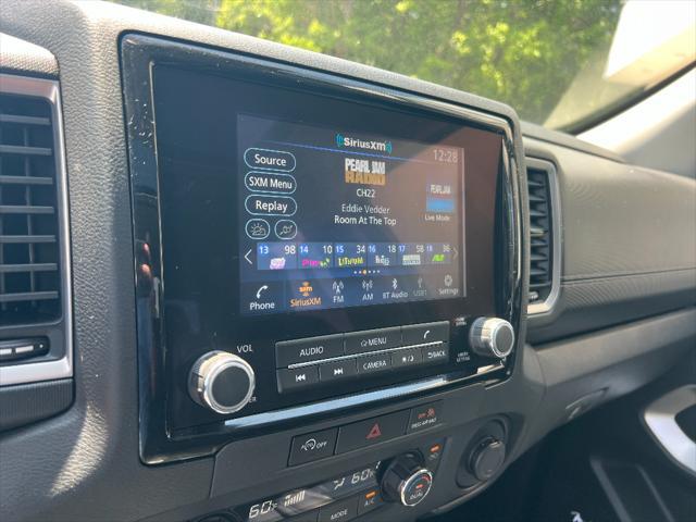 2024 Nissan Frontier Crew Cab SL 4x2