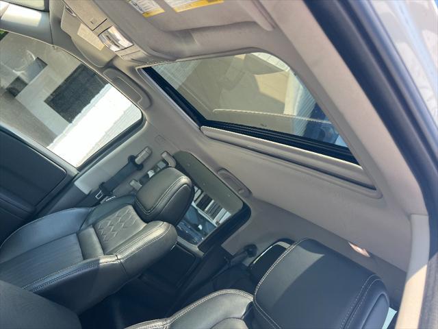 2024 Nissan Frontier Crew Cab SL 4x2