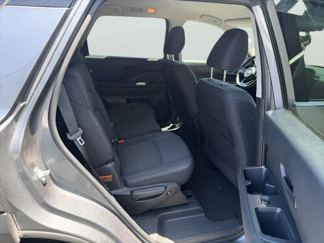 2024 Nissan Pathfinder SV FWD