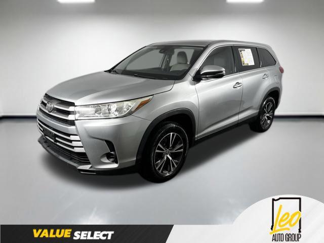 2019 Toyota Highlander LE for sale in COLUMBUS, IN