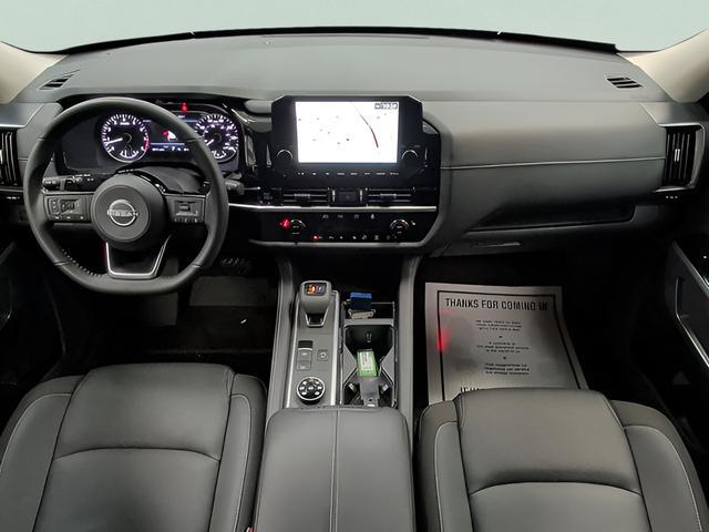 2025 Nissan Pathfinder SL 4WD