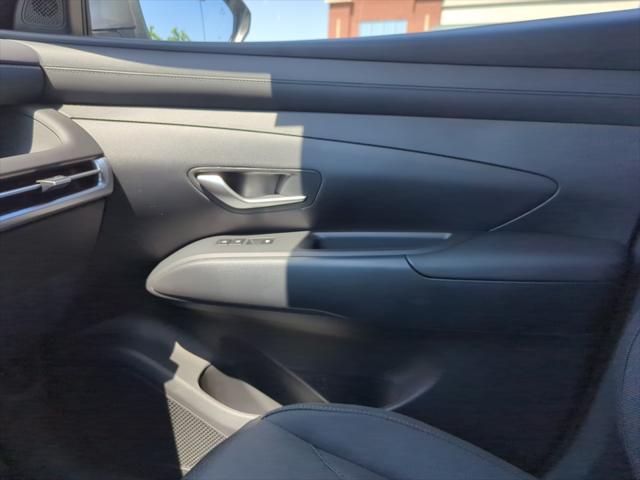 2026 Hyundai Tucson Hybrid Blue SE