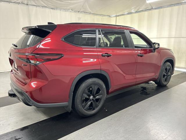 2025 Toyota Highlander Hybrid XLE Nightshade