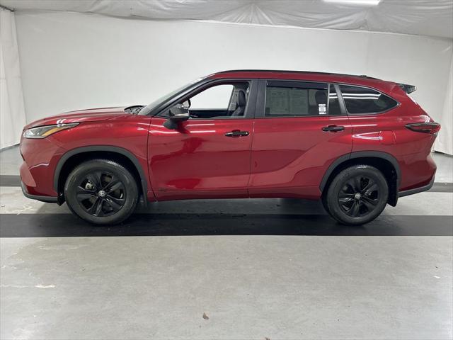 2025 Toyota Highlander Hybrid XLE Nightshade