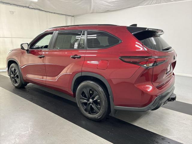 2025 Toyota Highlander Hybrid XLE Nightshade