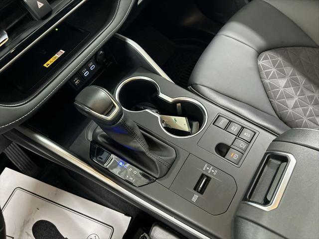 2025 Toyota Highlander Hybrid XLE Nightshade