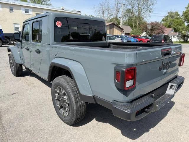2026 Jeep Gladiator GLADIATOR SAHARA 4X4