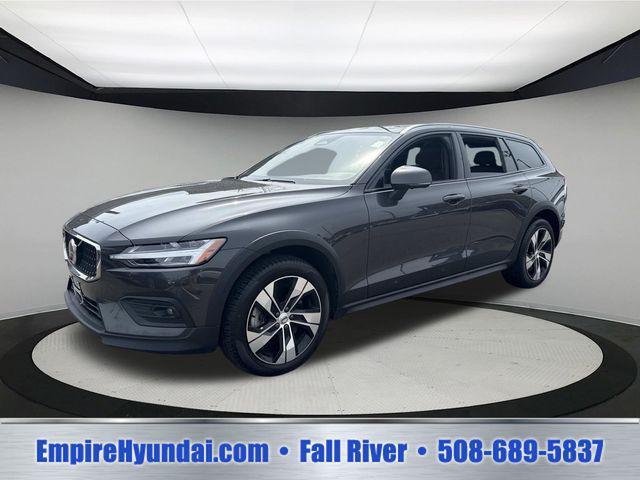 2025 Volvo V60 Cross Country Plus, B5 AWD Gas (mild hybrid) for sale in FALL RIVER, MA
