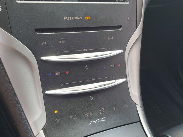 2016 Lincoln MKZ Base