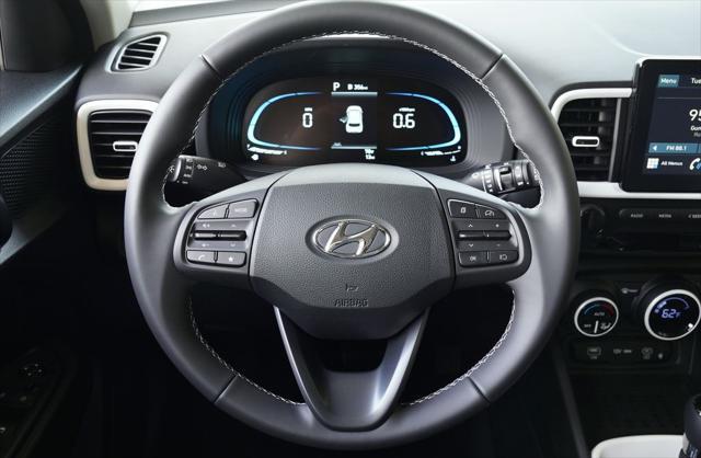 2026 Hyundai Venue SEL w/Two-Tone Roof