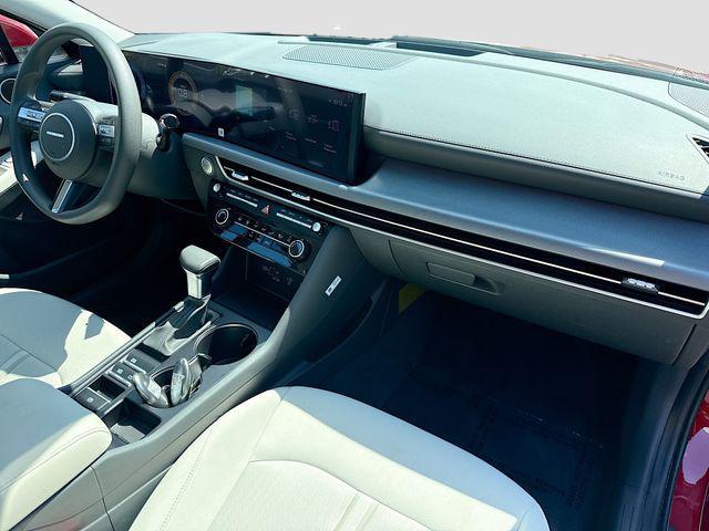 2025 Hyundai Sonata SE