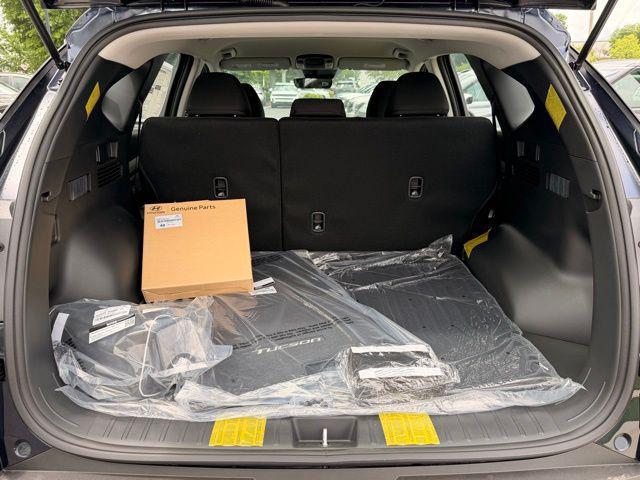 2026 Hyundai Tucson Hybrid Blue SE