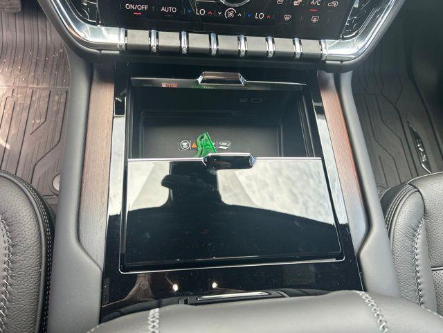 2026 GMC Yukon XL 4WD Denali