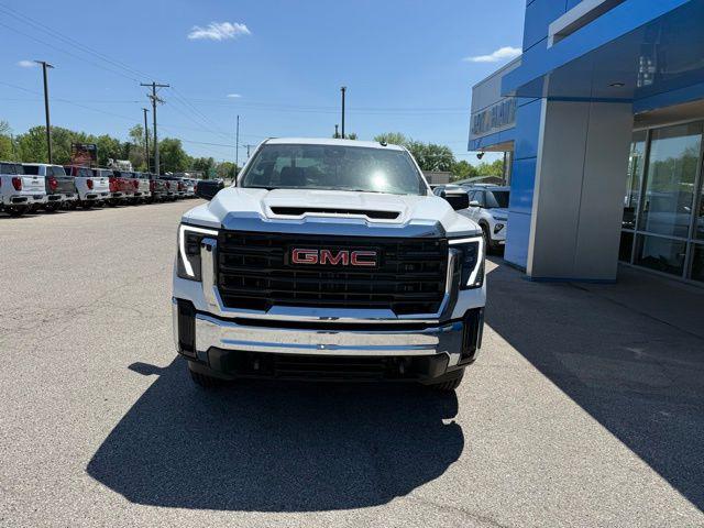 2026 GMC Sierra 2500HD Regular Cab, Long Bed, Pro, 4WD