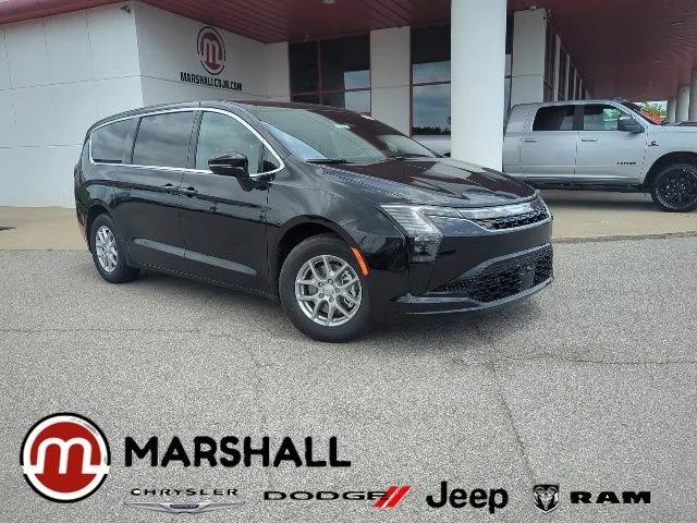 2027 Chrysler Pacifica Select for sale in Crittenden, KY