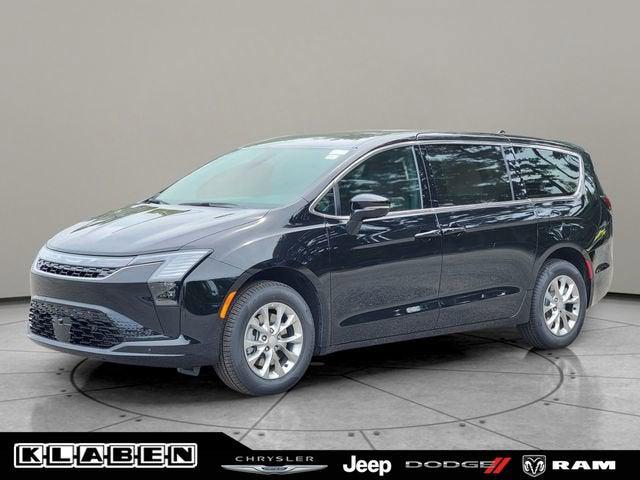 2027 Chrysler Pacifica PACIFICA SELECT AWD