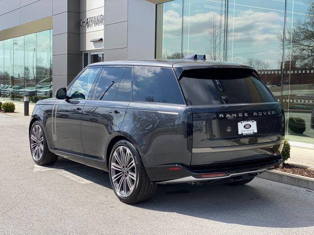 2025 Land Rover Range Rover P530 SE