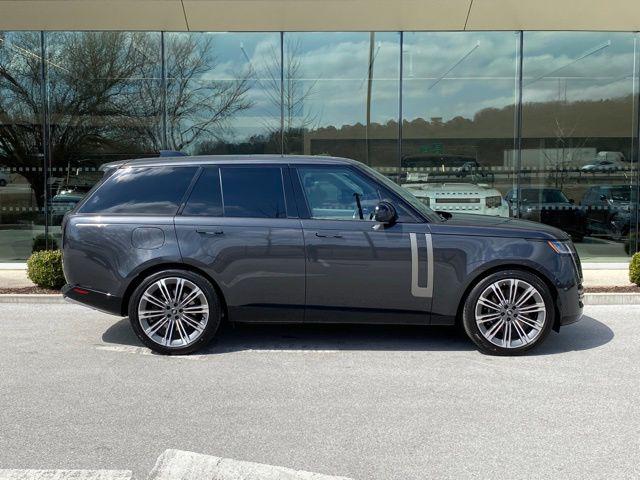 2025 Land Rover Range Rover P530 SE