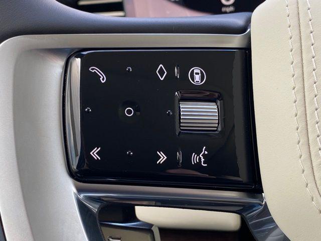 2025 Land Rover Range Rover P530 SE