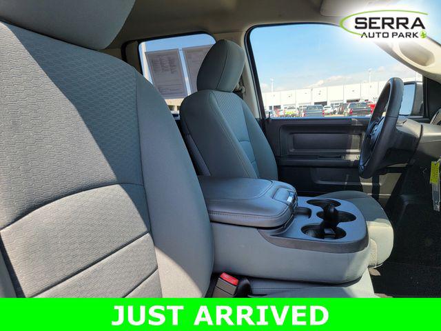 2019 Ram 1500 Classic Express Quad Cab 4x4 6'4" Box