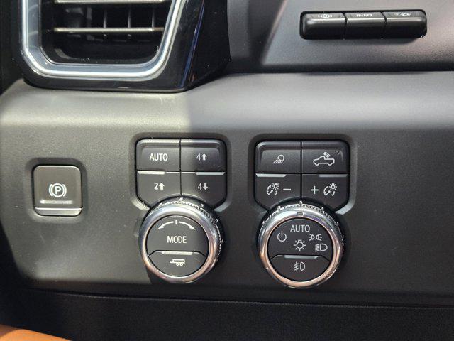 2024 GMC Sierra 2500HD 4WD Crew Cab Standard Bed Denali Ultimate