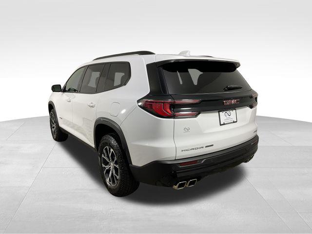 2025 GMC Acadia AWD AT4