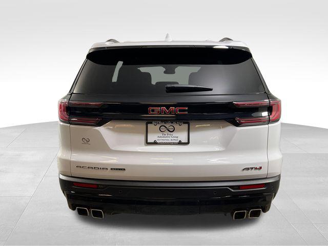 2025 GMC Acadia AWD AT4