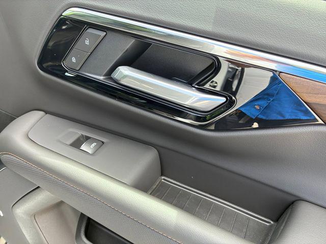2026 Chevrolet Suburban High Country, 4WD