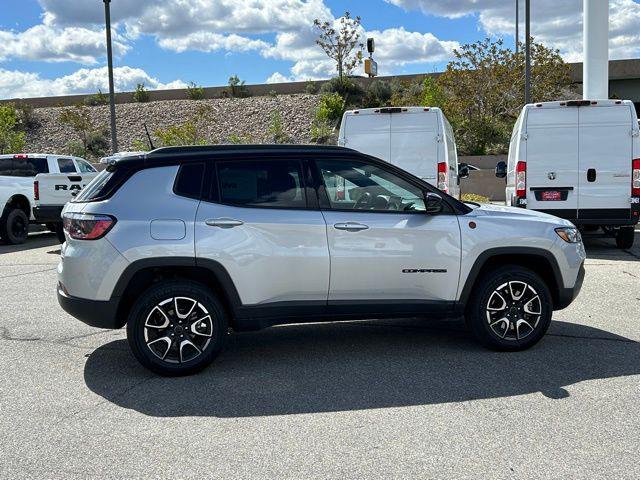 2025 Jeep Compass Trailhawk 4x4