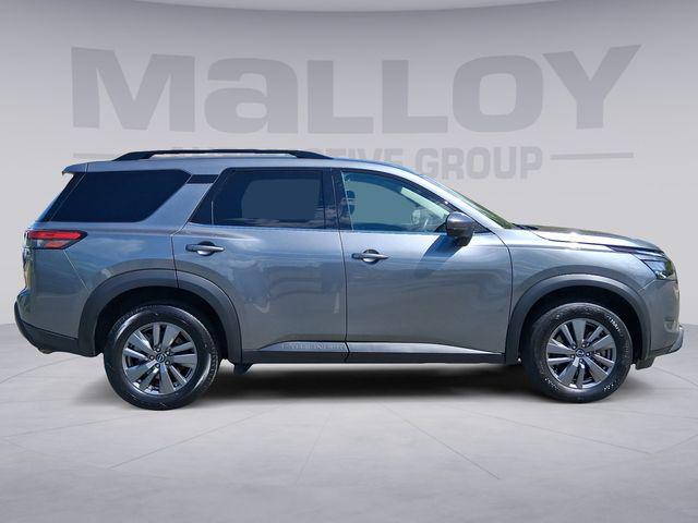 2025 Nissan Pathfinder SV 4WD