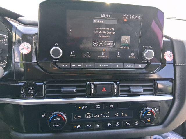 2025 Nissan Pathfinder SV 4WD