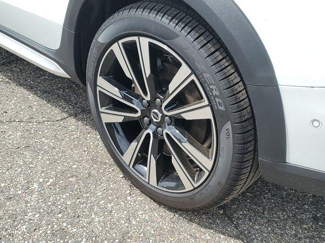 2026 Volvo V60 Cross Country Ultra, B5 AWD Gas (mild hybrid)