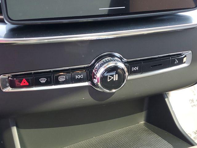 2026 Volvo XC90 Plus, B5 AWD Gas (mild hybrid), Gasoline, Bright, 7 Seats
