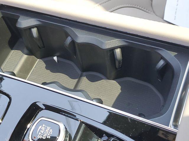 2026 Volvo XC90 Plus, B5 AWD Gas (mild hybrid), Gasoline, Bright, 7 Seats