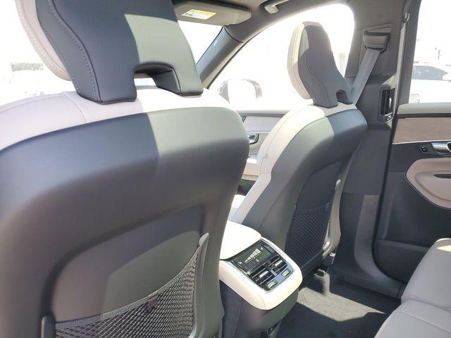 2026 Volvo XC90 Plus, B5 AWD Gas (mild hybrid), Gasoline, Bright, 7 Seats