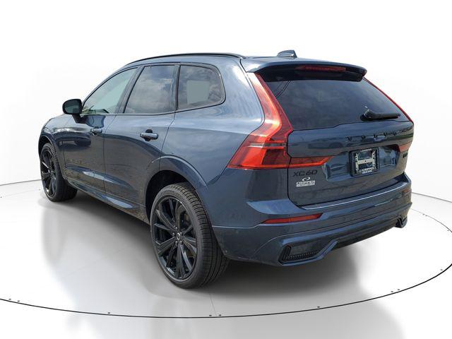 2026 Volvo XC60 B5 Ultra Black Edition