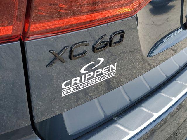 2026 Volvo XC60 B5 Ultra Black Edition