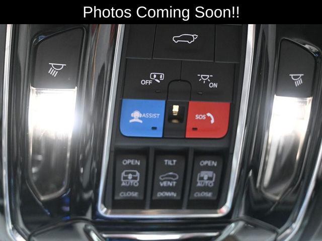 2022 Jeep Grand Cherokee Overland 4x4