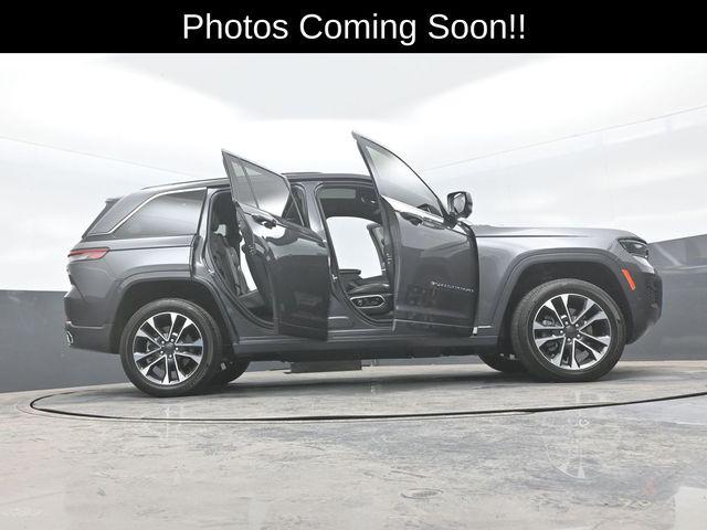2022 Jeep Grand Cherokee Overland 4x4