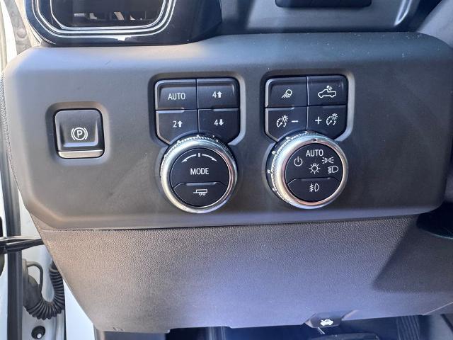 2025 GMC Sierra 1500 4WD Crew Cab Short Box AT4