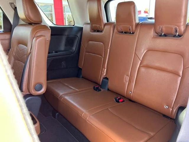 2023 Nissan Pathfinder Platinum 4WD