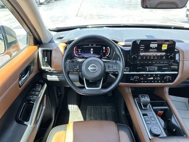2023 Nissan Pathfinder Platinum 4WD