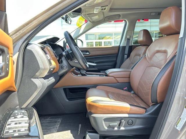 2023 Nissan Pathfinder Platinum 4WD