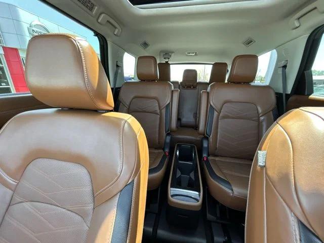 2023 Nissan Pathfinder Platinum 4WD
