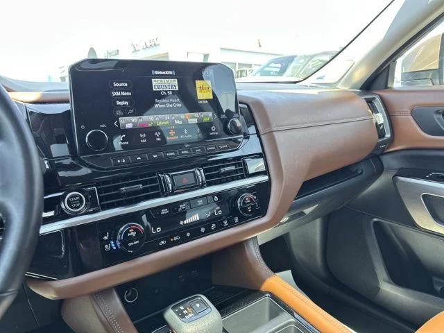 2023 Nissan Pathfinder Platinum 4WD