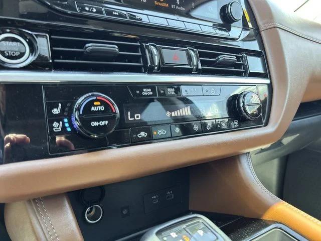 2023 Nissan Pathfinder Platinum 4WD