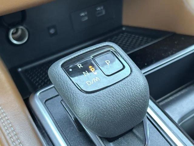 2023 Nissan Pathfinder Platinum 4WD