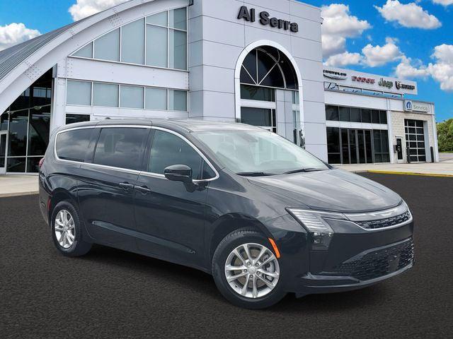 2027 Chrysler Pacifica PACIFICA SELECT AWD