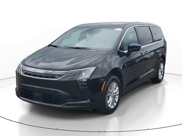 2027 Chrysler Pacifica PACIFICA SELECT AWD